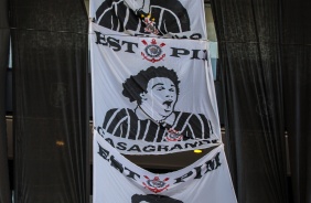 Bandeiro do Casagrande no duelo entre Corinthians e Botafogo