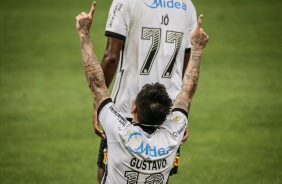 Gustavo Silva comemora seu gol contra o Sport, na Neo Qumica Arena, pelo Brasileiro