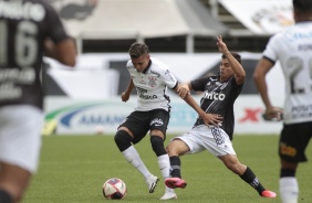 Victor Cantillo no jogo contra a Ponte Preta, na Neo Qumica Arena, pelo Campeonato Paulista