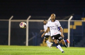Vitinho em estreia pelo profissional do Corinthians contra o So Caetano