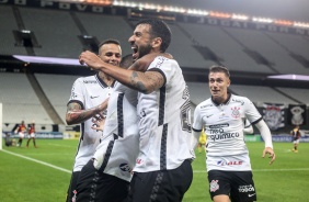 Jogadores do Corinthians comemoram o gol contra o Ituano, na Neo Qumica Arena