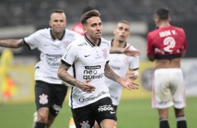 Gustavo Silva marcou o segundo gol do Corinthians na Neo Qumica Arena, pelo Paulisto