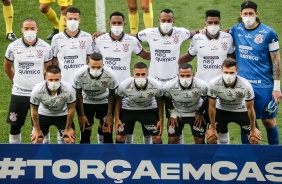 Elenco durante Drbi entre Corinthians e Palmeiras, na Neo Qumica Arena, pela semifinal do Paulista