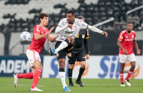 Atacante J durante a partida entre Corinthians e Internacional, pelo Brasileiro