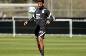 Gil durante treino do Corinthians em preparao para duelo contra o Flamengo