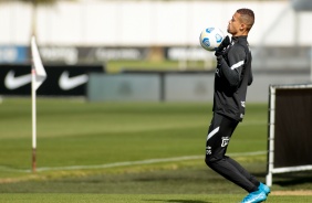 Joo Victor durante treino do Corinthians em preparao para duelo contra o Flamengo