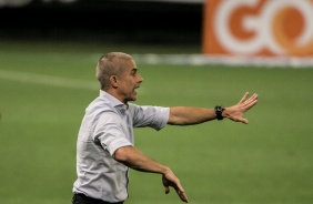 Sylvinho comandou o empate entre Corinthians e Amrica-MG, pelo  Brasileiro, na Neo Qumica Arena