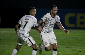 Renato Augusto comemora gol na partida entre Corinthians e Red Bull Bragantino, pelo Brasileiro