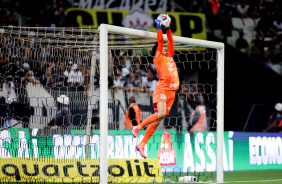 Matheus Donelli em derrota do Corinthians para o Santos nesta quarta-feira