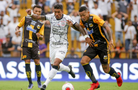 Paulinho entrou no segundo tempo da vitria do Corinthians contra o Novorizontino