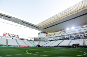Neo Qumica Arena recebeu o confronto contra o Santos