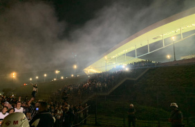 Torcida do Corinthians em festa antes do jogo com o Boca Juniors