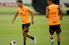 Romero e Fausto Vera durante treino do Corinthians