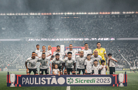 Elenco do Corinthians posa em duelo contra o gua Santa pelo Campeonato Paulista