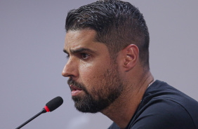Antnio Oliveira foi apresentado no Corinthians
