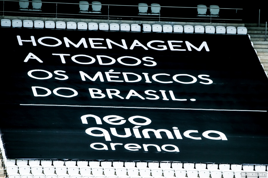 Mdicos de todo o Brasil foram homenageados na Neo Qumica Arena