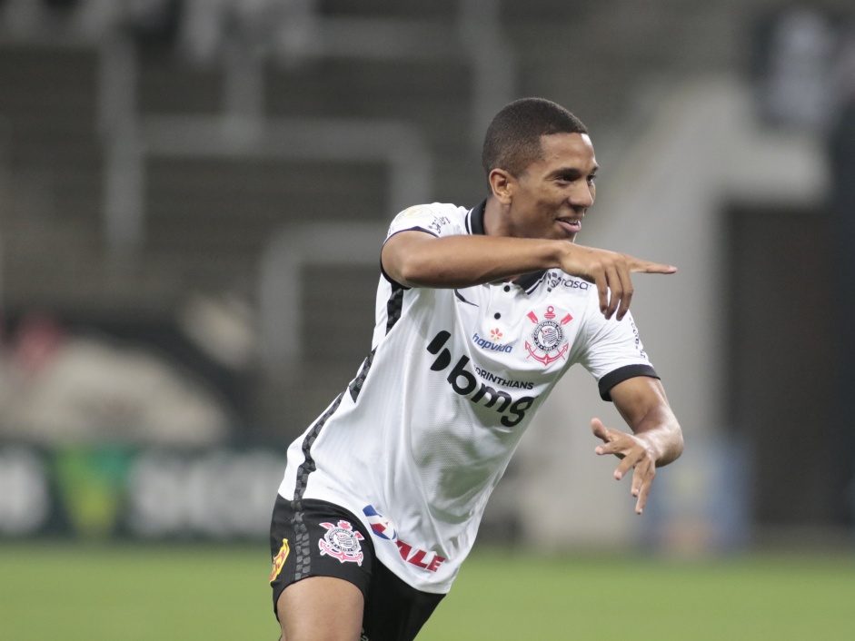 Cruzeiro anuncia contratao do atacante Matheus Dav