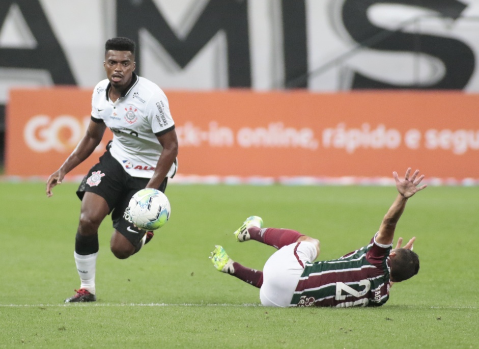 Jemerson durante o jogo contra o Fluminense