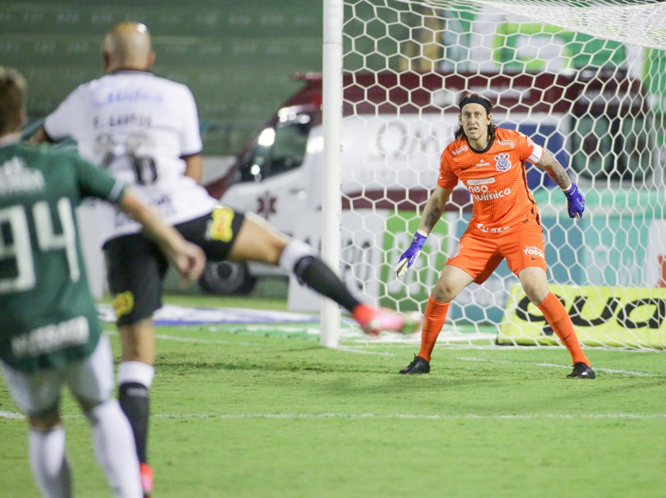 Goleiro Cssio jogando a partida entre Corinthians e Guarani, pelo Paulisto