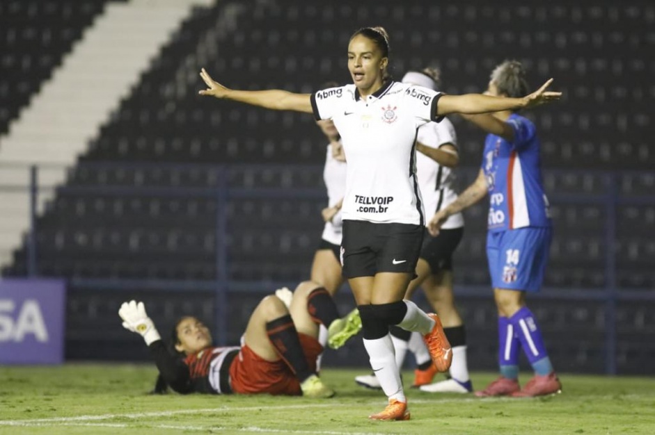 Gabi Nunes marcou o segundo gol do Corinthians Feminino, contra o Napoli, pelo Brasileiro