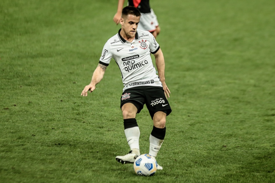 Ramiro durante jogo entre Corinthians e Atltico-GO, pela terceira fase da Copa do Brasil