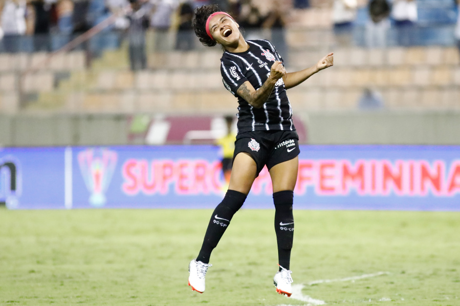 Liana Salazar deixou o Corinthians na ltima quinta-feira e j tem novo clube