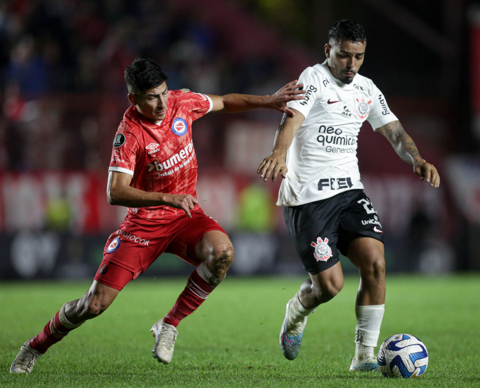 O Corinthians quer manter-se na liderana de seu grupo da Sul-Americana