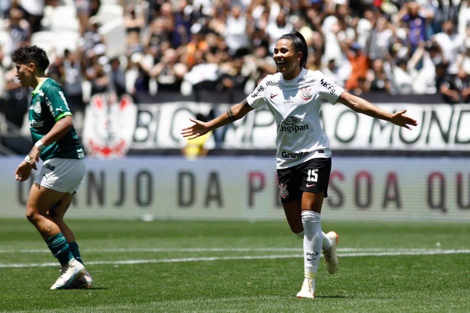 Miri marcou seu primeiro gol na Neo Qumica Arena na goleada sobre o Palmeiras