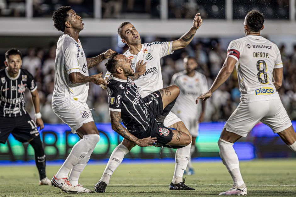 Corinthians segue na zona de rebaixamento no Paulisto aps derrota no clssico diante do Santos