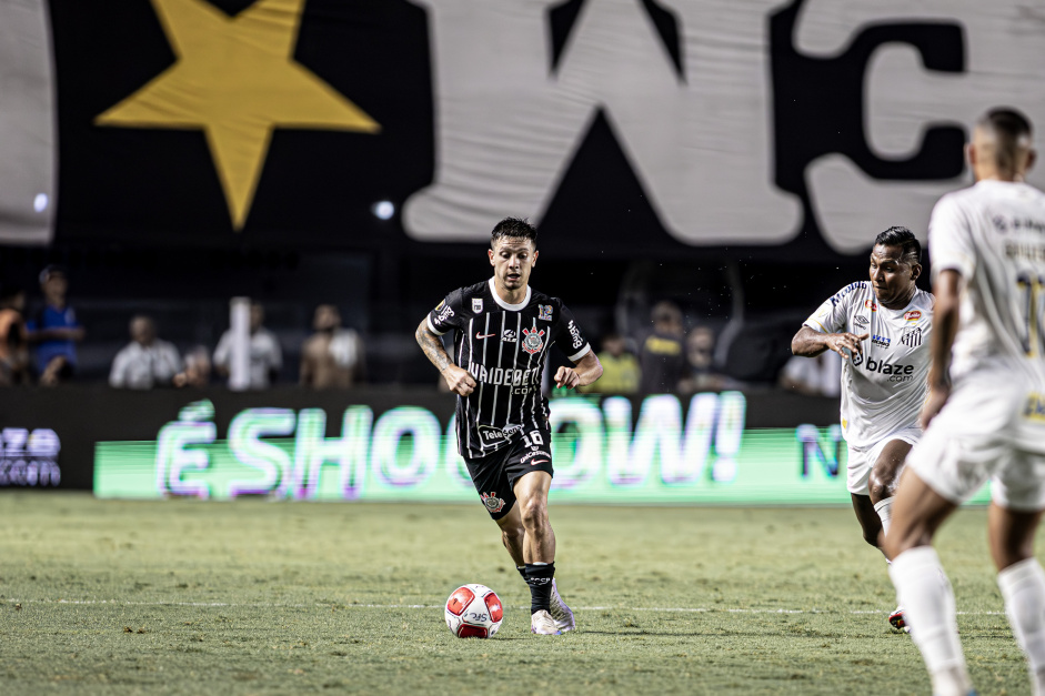 Rodrigo Garro em ao na estreia pelo Corinthians